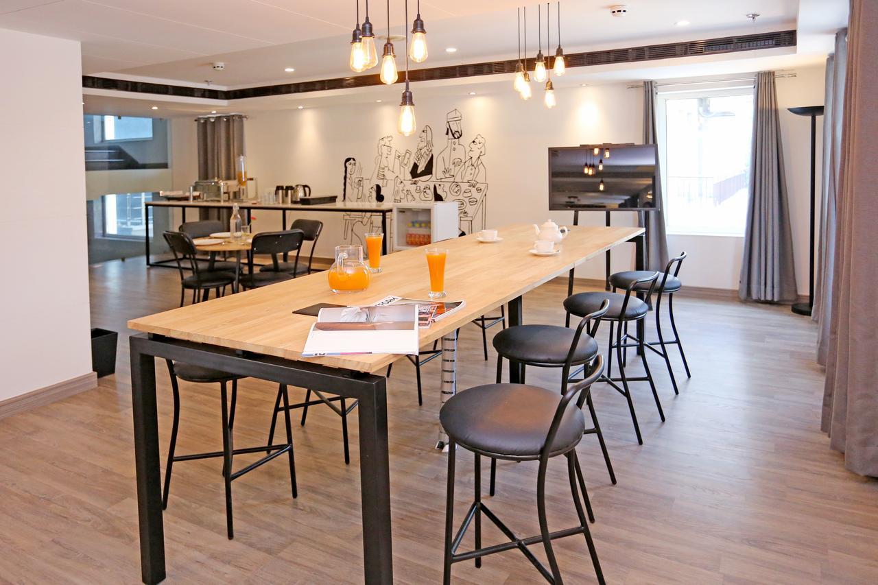 Oyo Townhouse 015 Lajpat Nagar Hotel Ню Делхи Екстериор снимка